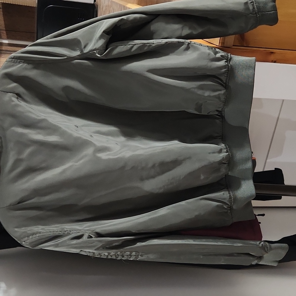 Bomber Jacket - Picture 4 of 4